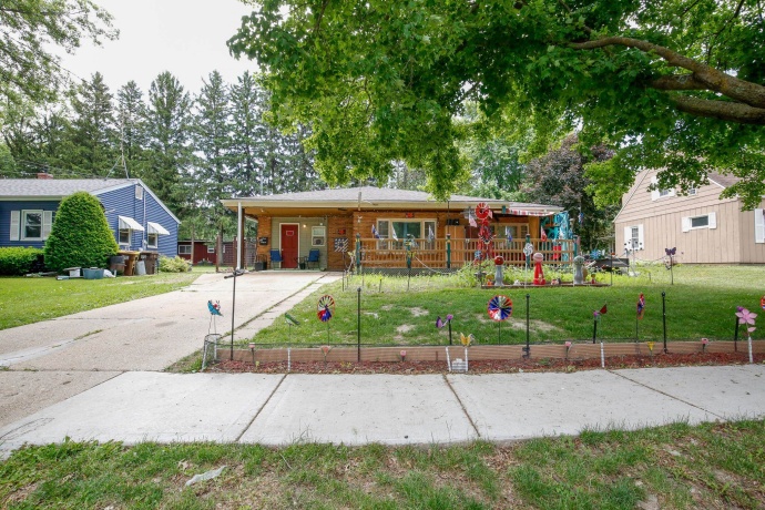 411 Lincoln, MOUNT MORRIS, Illinois 61054, 3 Bedrooms Bedrooms, ,1 BathroomBathrooms,House,For Sale,Lincoln,202603172