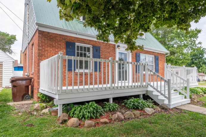 206 Mulberry, MOUNT MORRIS, Illinois 61054, 2 Bedrooms Bedrooms, ,1 BathroomBathrooms,House,For Sale,Mulberry,202603173