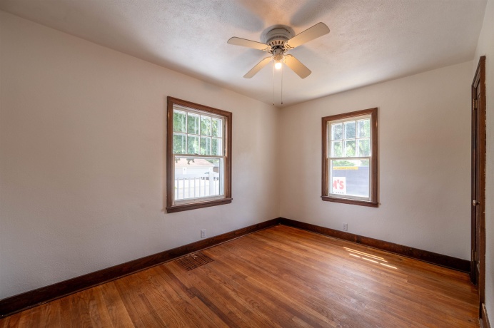 206 Mulberry, MOUNT MORRIS, Illinois 61054, 2 Bedrooms Bedrooms, ,1 BathroomBathrooms,House,For Sale,Mulberry,202603173