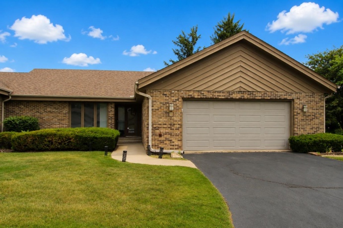 2136 Churchview #1, ROCKFORD, Illinois 61107, 3 Bedrooms Bedrooms, ,2 BathroomsBathrooms,Condominium,For Sale,Churchview #1,202603177
