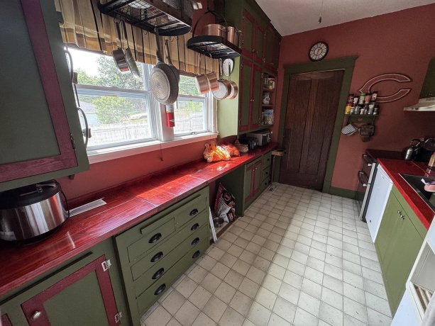 829 11th, FULTON, Illinois 61252, 5 Bedrooms Bedrooms, ,2 BathroomsBathrooms,House,For Sale,11th,202603175