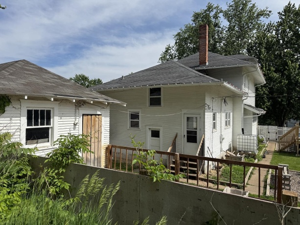 829 11th, FULTON, Illinois 61252, 5 Bedrooms Bedrooms, ,2 BathroomsBathrooms,House,For Sale,11th,202603175