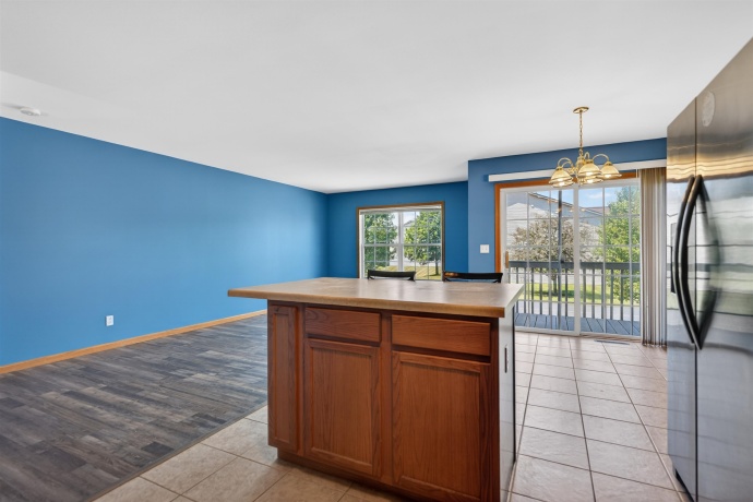 649 Southtowne, BELVIDERE, Illinois 61008, 2 Bedrooms Bedrooms, ,2 BathroomsBathrooms,Condominium,For Sale,Southtowne,202603180