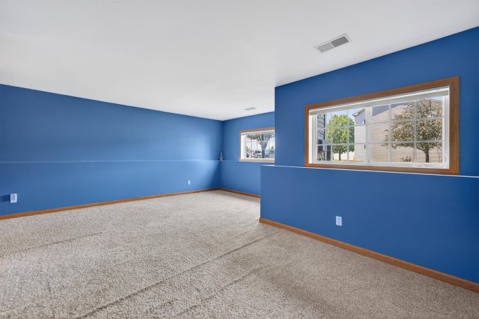 649 Southtowne, BELVIDERE, Illinois 61008, 2 Bedrooms Bedrooms, ,2 BathroomsBathrooms,Condominium,For Sale,Southtowne,202603180