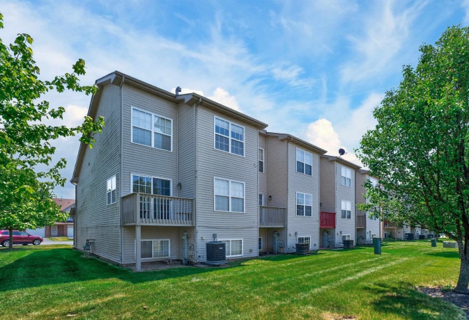649 Southtowne, BELVIDERE, Illinois 61008, 2 Bedrooms Bedrooms, ,2 BathroomsBathrooms,Condominium,For Sale,Southtowne,202603180