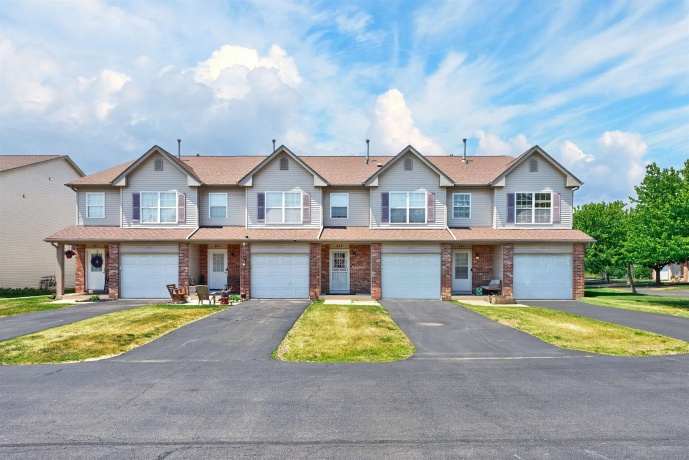 649 Southtowne, BELVIDERE, Illinois 61008, 2 Bedrooms Bedrooms, ,2 BathroomsBathrooms,Condominium,For Sale,Southtowne,202603180