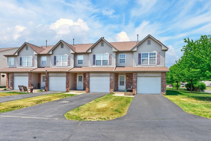 649 Southtowne, BELVIDERE, Illinois 61008, 2 Bedrooms Bedrooms, ,2 BathroomsBathrooms,Condominium,For Sale,Southtowne,202603180