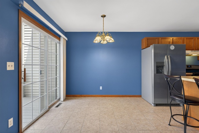 649 Southtowne, BELVIDERE, Illinois 61008, 2 Bedrooms Bedrooms, ,2 BathroomsBathrooms,Condominium,For Sale,Southtowne,202603180