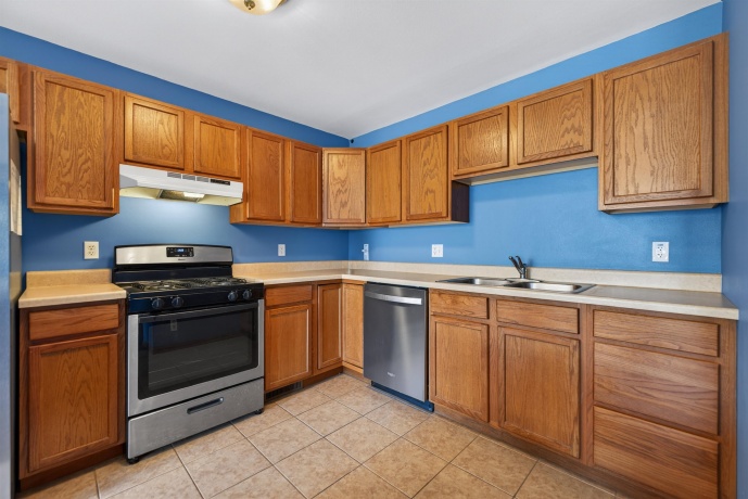 649 Southtowne, BELVIDERE, Illinois 61008, 2 Bedrooms Bedrooms, ,2 BathroomsBathrooms,Condominium,For Sale,Southtowne,202603180