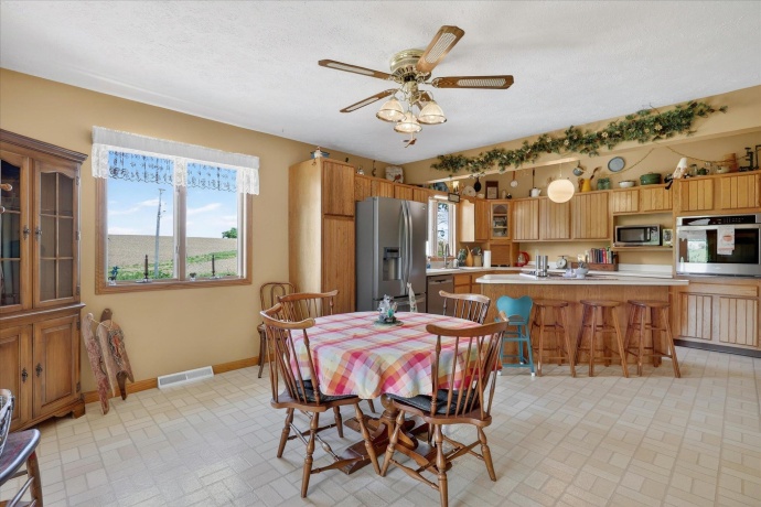 8443 Farm School, ROCK CITY, Illinois 61070, 3 Bedrooms Bedrooms, ,2 BathroomsBathrooms,House,For Sale,Farm School,202603186