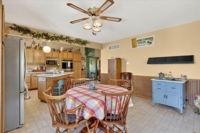 8443 Farm School, ROCK CITY, Illinois 61070, 3 Bedrooms Bedrooms, ,2 BathroomsBathrooms,House,For Sale,Farm School,202603186