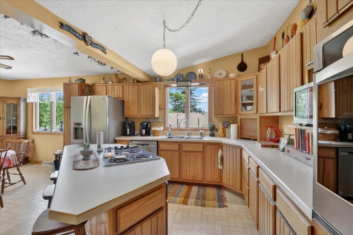 8443 Farm School, ROCK CITY, Illinois 61070, 3 Bedrooms Bedrooms, ,2 BathroomsBathrooms,House,For Sale,Farm School,202603186