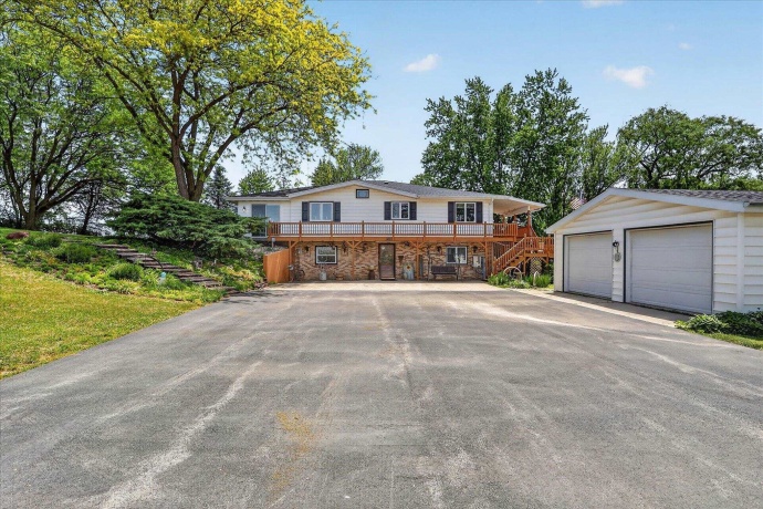 8443 Farm School, ROCK CITY, Illinois 61070, 3 Bedrooms Bedrooms, ,2 BathroomsBathrooms,House,For Sale,Farm School,202603186