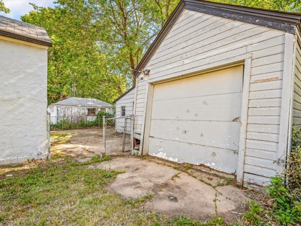1807 Carney, ROCKFORD, Illinois 61103, 3 Bedrooms Bedrooms, ,1 BathroomBathrooms,House,For Sale,Carney,202603192