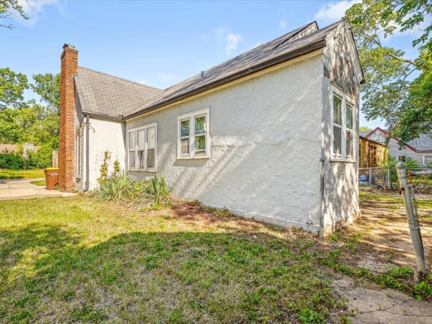 1807 Carney, ROCKFORD, Illinois 61103, 3 Bedrooms Bedrooms, ,1 BathroomBathrooms,House,For Sale,Carney,202603192