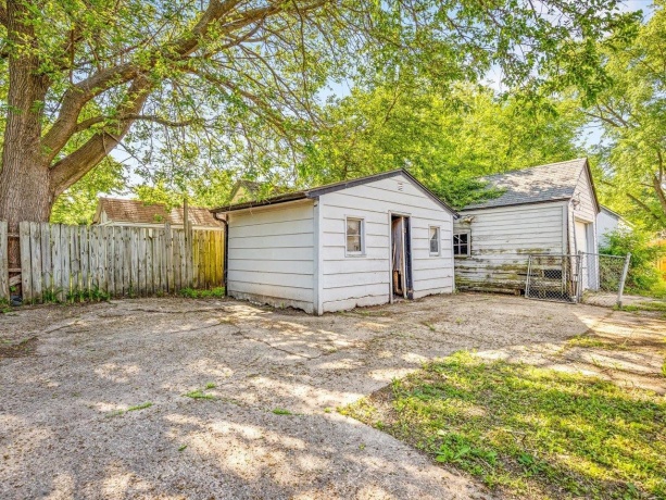 1807 Carney, ROCKFORD, Illinois 61103, 3 Bedrooms Bedrooms, ,1 BathroomBathrooms,House,For Sale,Carney,202603192