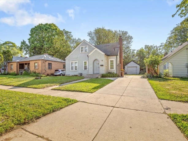 1807 Carney, ROCKFORD, Illinois 61103, 3 Bedrooms Bedrooms, ,1 BathroomBathrooms,House,For Sale,Carney,202603192