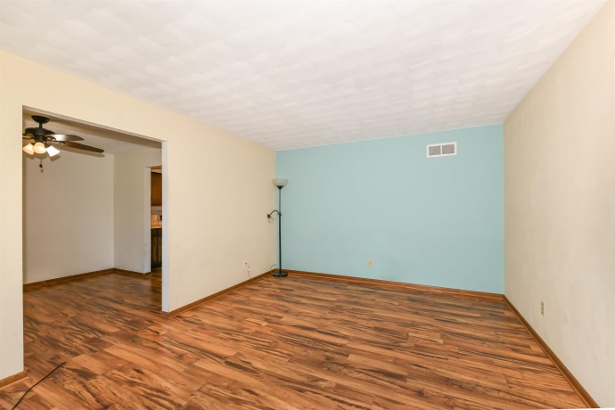 5859 Hugh, SOUTH BELOIT, Illinois 61080, 3 Bedrooms Bedrooms, ,1 BathroomBathrooms,House,For Sale,Hugh,202603197