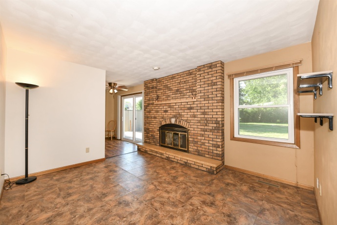 5859 Hugh, SOUTH BELOIT, Illinois 61080, 3 Bedrooms Bedrooms, ,1 BathroomBathrooms,House,For Sale,Hugh,202603197