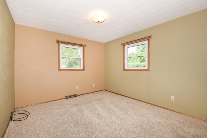 5859 Hugh, SOUTH BELOIT, Illinois 61080, 3 Bedrooms Bedrooms, ,1 BathroomBathrooms,House,For Sale,Hugh,202603197