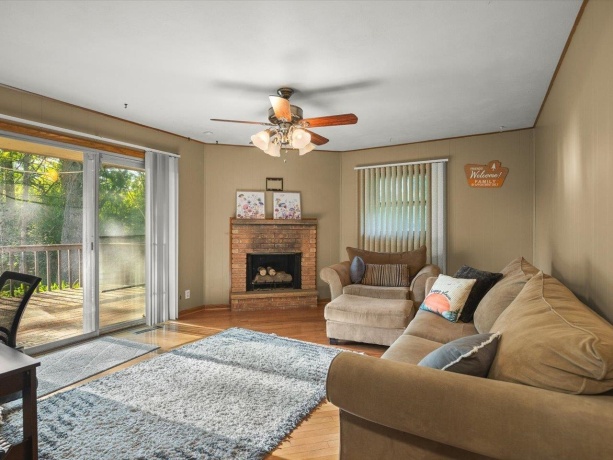 131 Dawn, ROCKFORD, Illinois 61107, 3 Bedrooms Bedrooms, ,2 BathroomsBathrooms,House,For Sale,Dawn,202603198