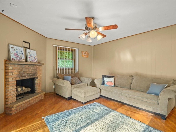 131 Dawn, ROCKFORD, Illinois 61107, 3 Bedrooms Bedrooms, ,2 BathroomsBathrooms,House,For Sale,Dawn,202603198