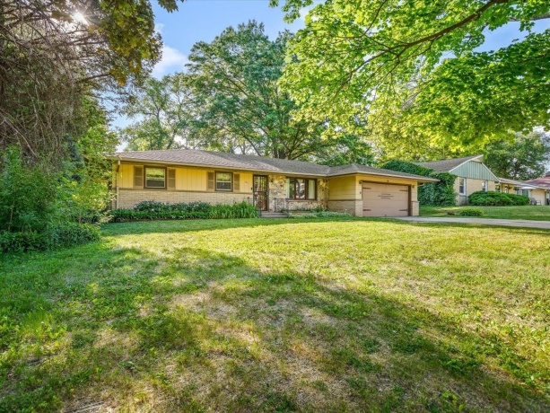 131 Dawn, ROCKFORD, Illinois 61107, 3 Bedrooms Bedrooms, ,2 BathroomsBathrooms,House,For Sale,Dawn,202603198