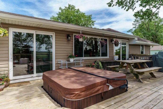 10444 ROCK, ROSCOE, Illinois 61073, 3 Bedrooms Bedrooms, ,2 BathroomsBathrooms,House,For Sale,ROCK,202603199