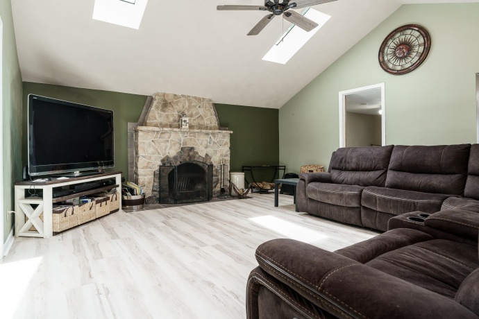 10444 ROCK, ROSCOE, Illinois 61073, 3 Bedrooms Bedrooms, ,2 BathroomsBathrooms,House,For Sale,ROCK,202603199