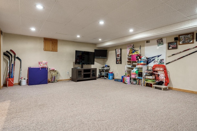 10444 ROCK, ROSCOE, Illinois 61073, 3 Bedrooms Bedrooms, ,2 BathroomsBathrooms,House,For Sale,ROCK,202603199