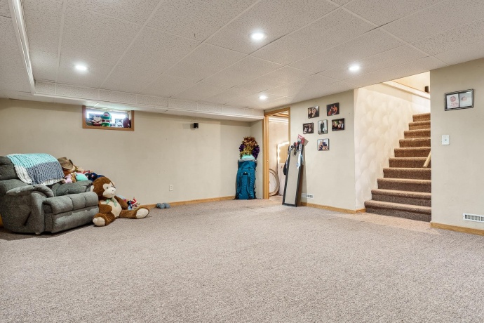 10444 ROCK, ROSCOE, Illinois 61073, 3 Bedrooms Bedrooms, ,2 BathroomsBathrooms,House,For Sale,ROCK,202603199
