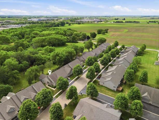 1676 Overlook, DIXON, Illinois 61021, 3 Bedrooms Bedrooms, ,3 BathroomsBathrooms,House,For Sale,Overlook,202603200