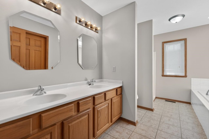 676 ELBERON WAY, ROSCOE, Illinois 61073, 4 Bedrooms Bedrooms, ,2 BathroomsBathrooms,House,For Sale,ELBERON WAY,202603201