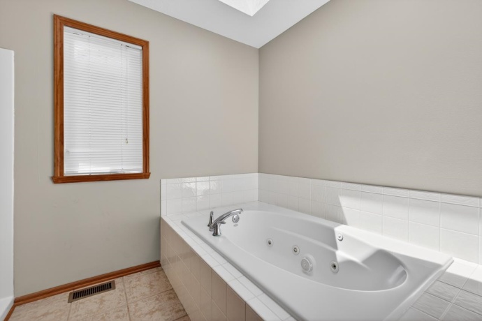 676 ELBERON WAY, ROSCOE, Illinois 61073, 4 Bedrooms Bedrooms, ,2 BathroomsBathrooms,House,For Sale,ELBERON WAY,202603201