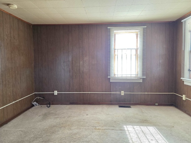 2802 8th St, ROCKFORD, Illinois 61109, 3 Bedrooms Bedrooms, ,1 BathroomBathrooms,House,For Sale,8th St,202603208