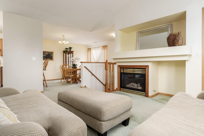 7283 Mabels, LOVES PARK, Illinois 61111, 2 Bedrooms Bedrooms, ,1 BathroomBathrooms,Condominium,For Sale,Mabels,202603209