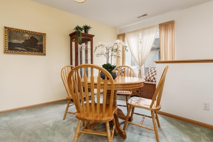 7283 Mabels, LOVES PARK, Illinois 61111, 2 Bedrooms Bedrooms, ,1 BathroomBathrooms,Condominium,For Sale,Mabels,202603209