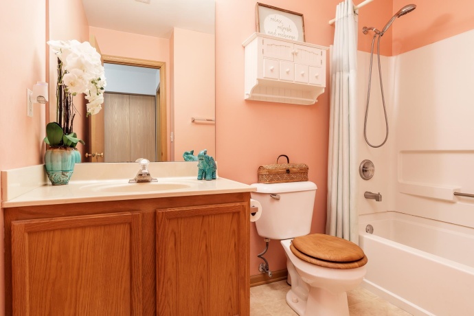 7283 Mabels, LOVES PARK, Illinois 61111, 2 Bedrooms Bedrooms, ,1 BathroomBathrooms,Condominium,For Sale,Mabels,202603209