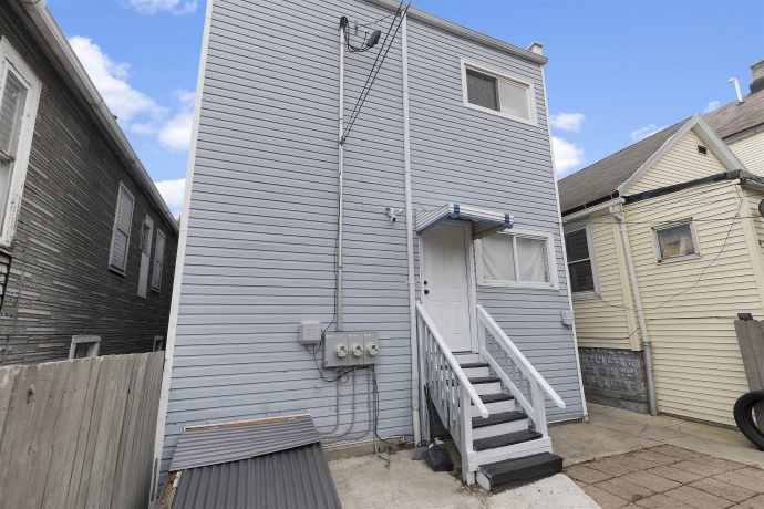 4716 Loomis, CHICAGO, Illinois 60609, ,2 Units,For Sale,Loomis,202603210