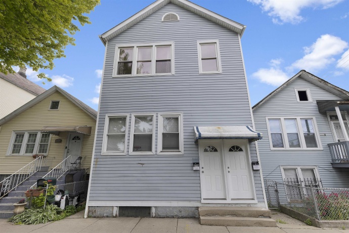 4716 Loomis, CHICAGO, Illinois 60609, ,2 Units,For Sale,Loomis,202603210