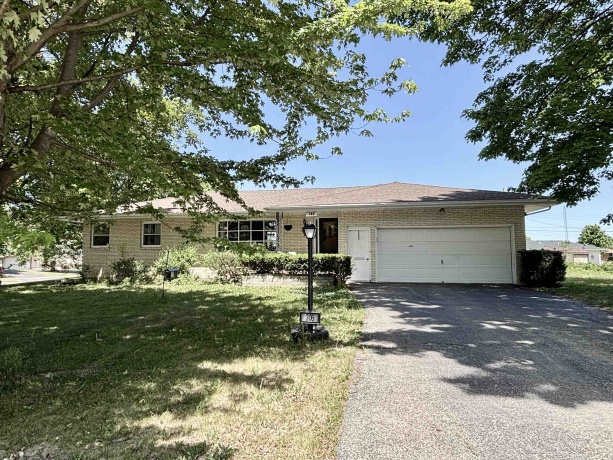 306 Beacon, BELVIDERE, Illinois 61008, 5 Bedrooms Bedrooms, ,3 BathroomsBathrooms,House,For Sale,Beacon,202603211