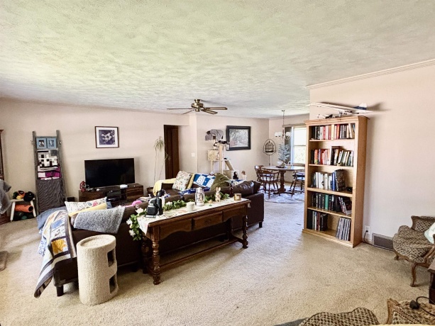 306 Beacon, BELVIDERE, Illinois 61008, 5 Bedrooms Bedrooms, ,3 BathroomsBathrooms,House,For Sale,Beacon,202603211