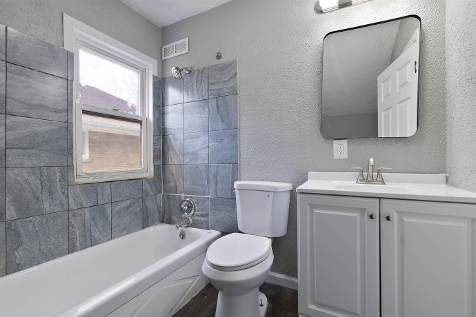1322 Garrison, ROCKFORD, Illinois 61103, 3 Bedrooms Bedrooms, ,1 BathroomBathrooms,House,For Sale,Garrison,202603212