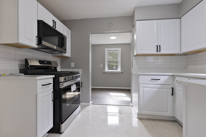1322 Garrison, ROCKFORD, Illinois 61103, 3 Bedrooms Bedrooms, ,1 BathroomBathrooms,House,For Sale,Garrison,202603212