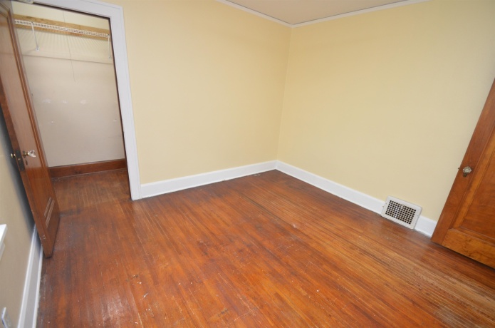 923 17th, ROCKFORD, Illinois 61104, 4 Bedrooms Bedrooms, ,1 BathroomBathrooms,House,For Sale,17th,202603213