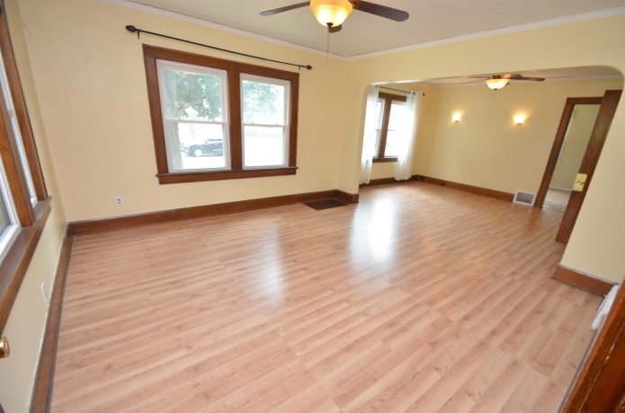 923 17th, ROCKFORD, Illinois 61104, 4 Bedrooms Bedrooms, ,1 BathroomBathrooms,House,For Sale,17th,202603213