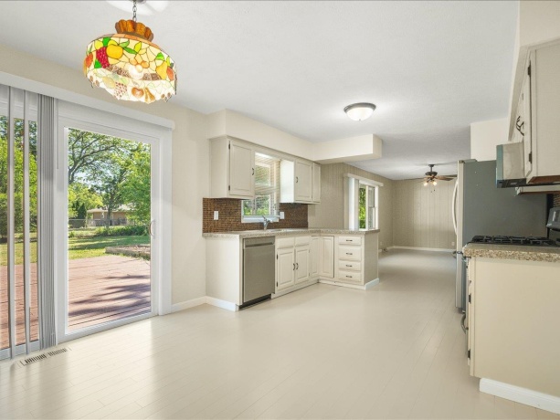 619 Windfield, MACHESNEY PARK, Illinois 61115, 3 Bedrooms Bedrooms, ,1 BathroomBathrooms,House,For Sale,Windfield,202603215