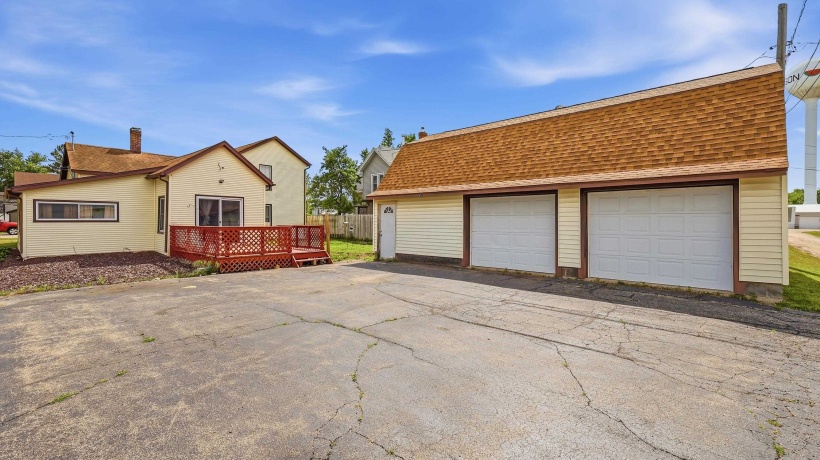 804 Walnut, THOMSON, Illinois 61285, 4 Bedrooms Bedrooms, ,1 BathroomBathrooms,House,For Sale,Walnut,202603218