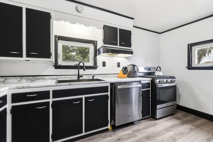 804 Walnut, THOMSON, Illinois 61285, 4 Bedrooms Bedrooms, ,1 BathroomBathrooms,House,For Sale,Walnut,202603218