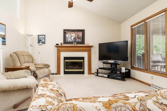 7152 MEADOW, ROCKFORD, Illinois 61114, 3 Bedrooms Bedrooms, ,3 BathroomsBathrooms,House,For Sale,MEADOW,202603219